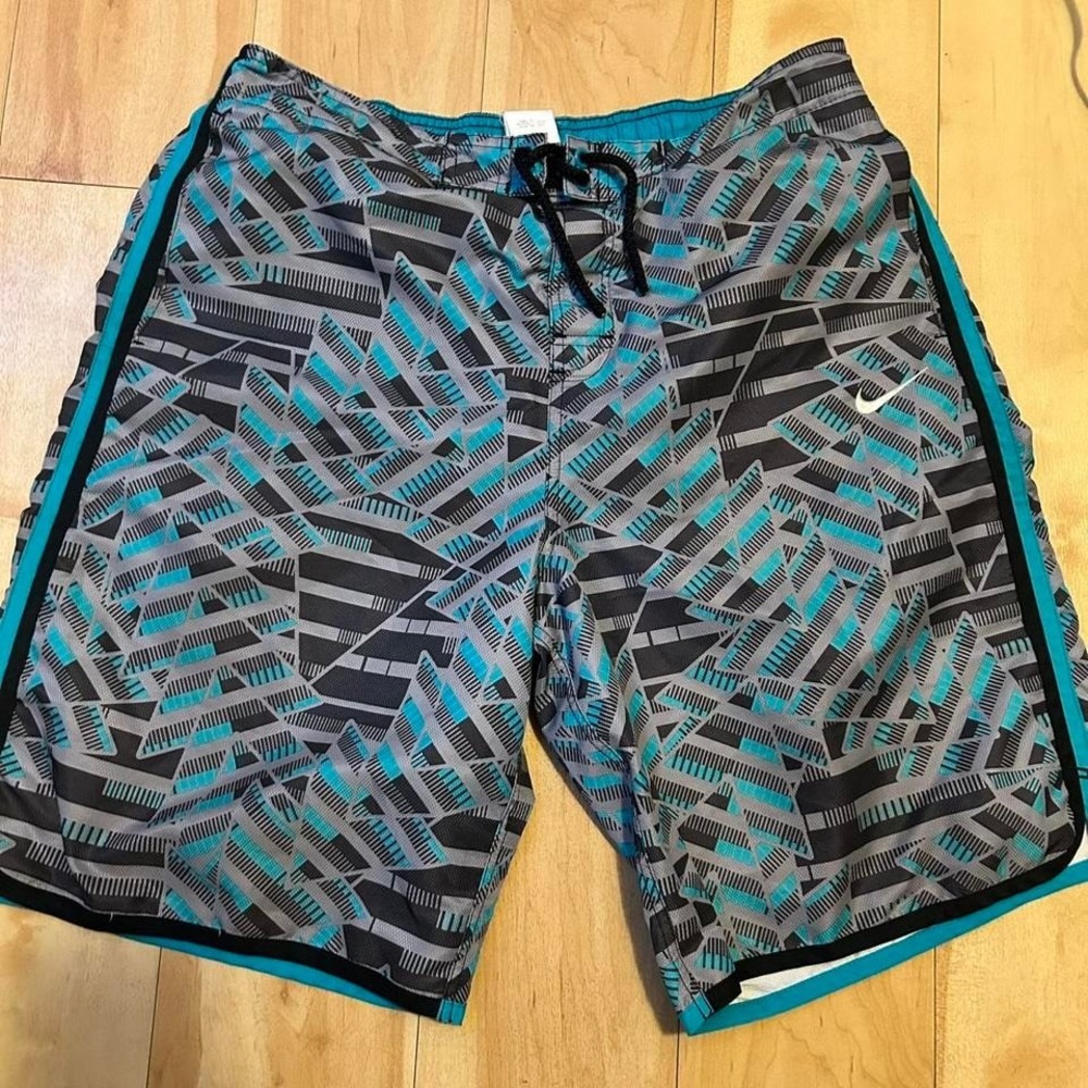 Men's Nike lined‎ swim trunks size large  men's grey,teal EUC beach summer swim